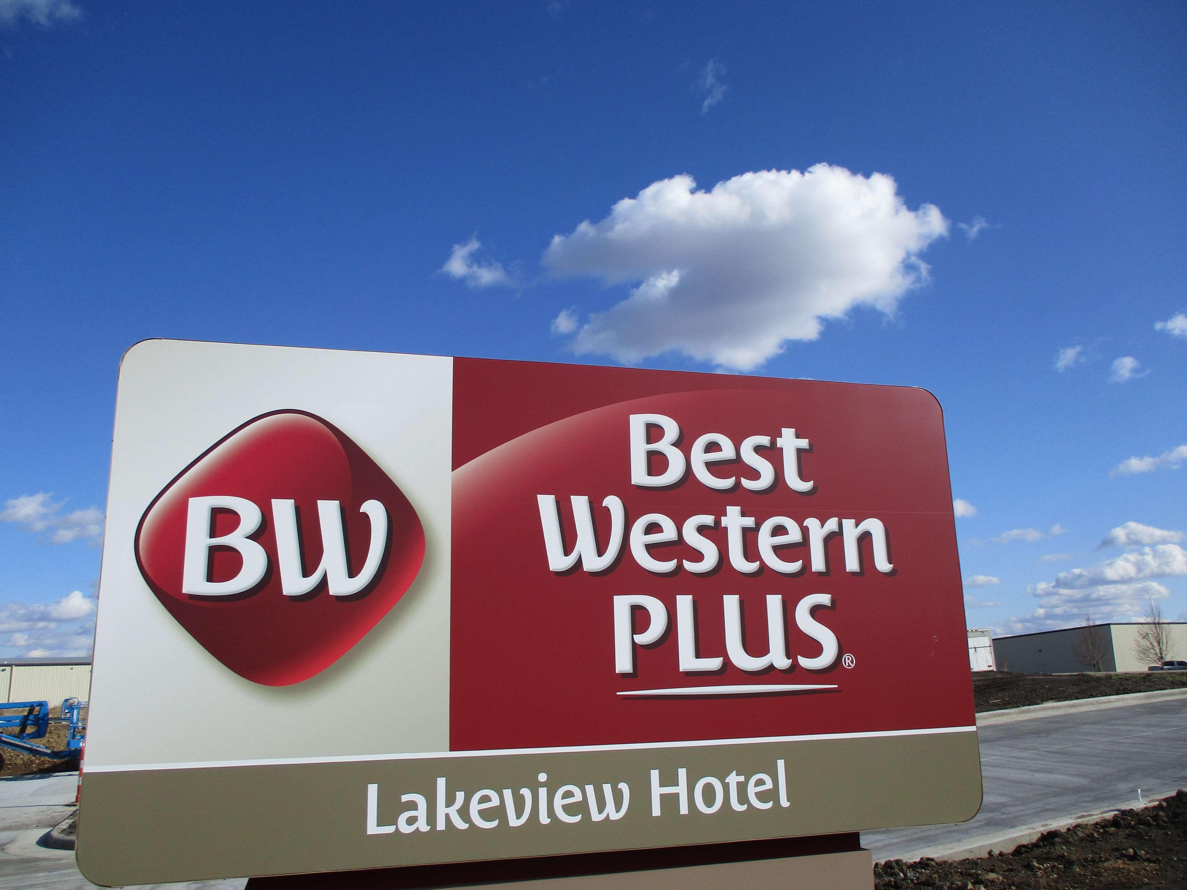 Best Western Plus Lakeview Hotel Madison Exterior photo